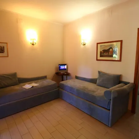 Dom wakacyjny Beautiful In With Swimming Pool Colonnella